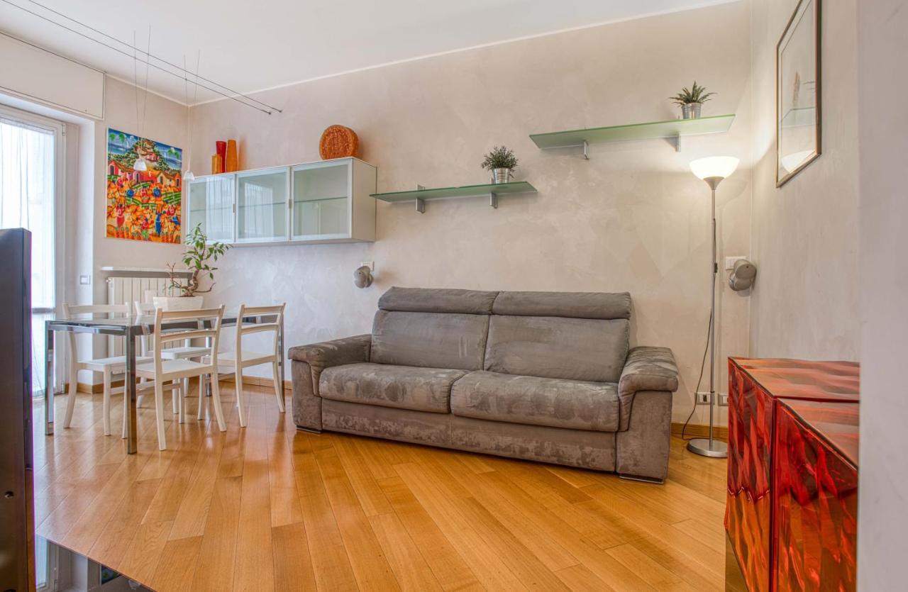 밀라노 Joivy Vibrant Flat With Balcony 아파트 외부 사진